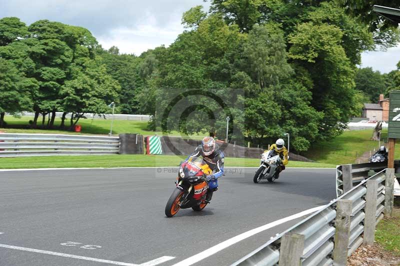 Motorcycle action photographs;Trackday digital images;event digital images;eventdigitalimages;no limits trackday;oulton park;oulton park circuit cheshire;oulton park photographs;peter wileman photography;trackday;trackday photos