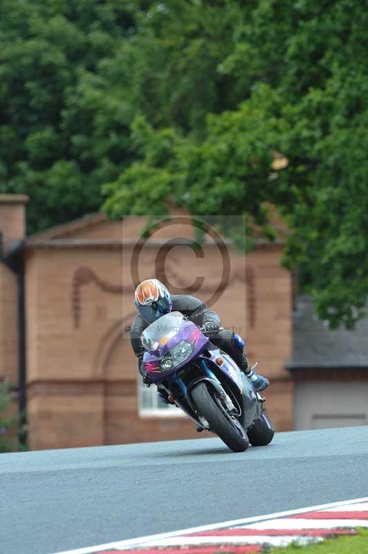 Motorcycle action photographs;Trackday digital images;event digital images;eventdigitalimages;no limits trackday;oulton park;oulton park circuit cheshire;oulton park photographs;peter wileman photography;trackday;trackday photos