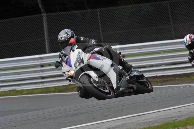 Motorcycle action photographs;Trackday digital images;event digital images;eventdigitalimages;no limits trackday;oulton park;oulton park circuit cheshire;oulton park photographs;peter wileman photography;trackday;trackday photos