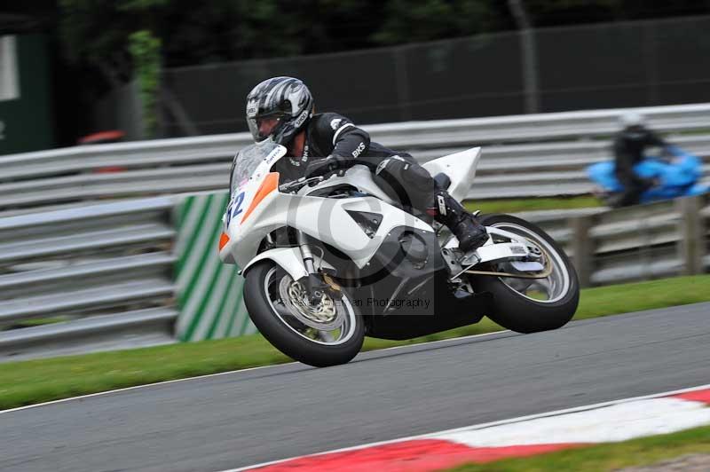 Motorcycle action photographs;Trackday digital images;event digital images;eventdigitalimages;no limits trackday;oulton park;oulton park circuit cheshire;oulton park photographs;peter wileman photography;trackday;trackday photos