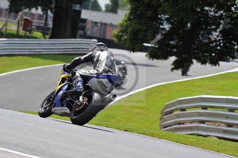 Motorcycle action photographs;Trackday digital images;event digital images;eventdigitalimages;no limits trackday;oulton park;oulton park circuit cheshire;oulton park photographs;peter wileman photography;trackday;trackday photos