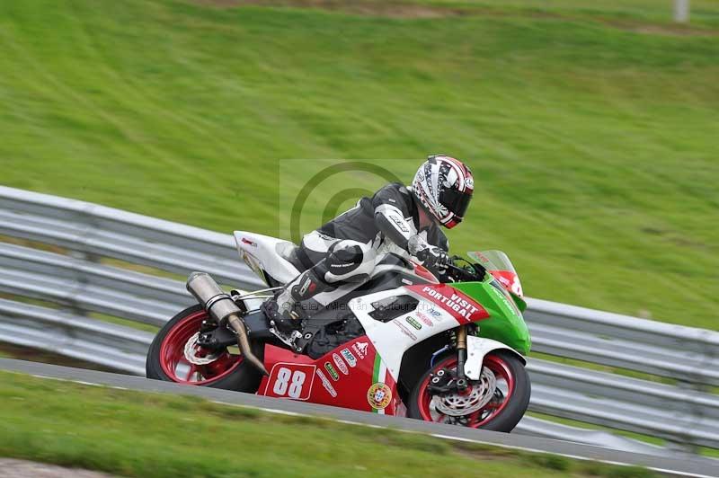 Motorcycle action photographs;Trackday digital images;event digital images;eventdigitalimages;no limits trackday;oulton park;oulton park circuit cheshire;oulton park photographs;peter wileman photography;trackday;trackday photos