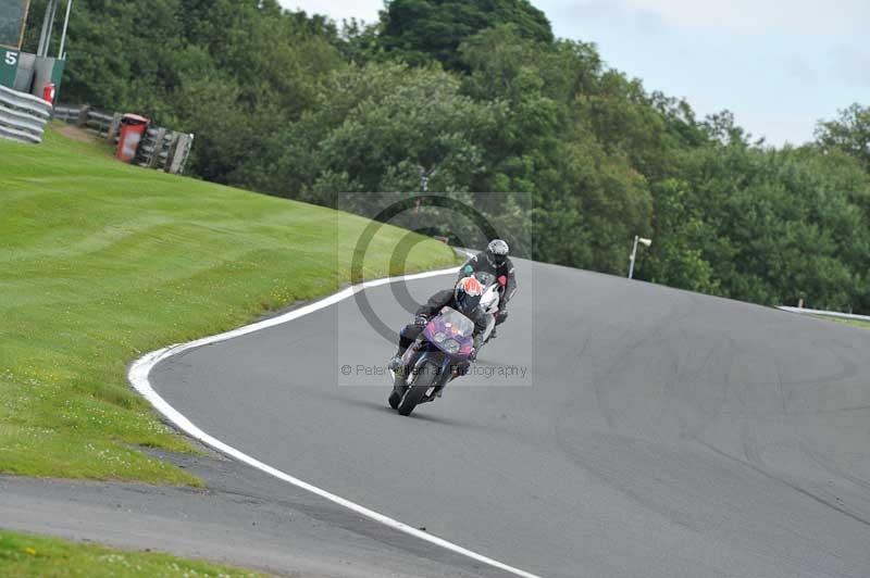 Motorcycle action photographs;Trackday digital images;event digital images;eventdigitalimages;no limits trackday;oulton park;oulton park circuit cheshire;oulton park photographs;peter wileman photography;trackday;trackday photos