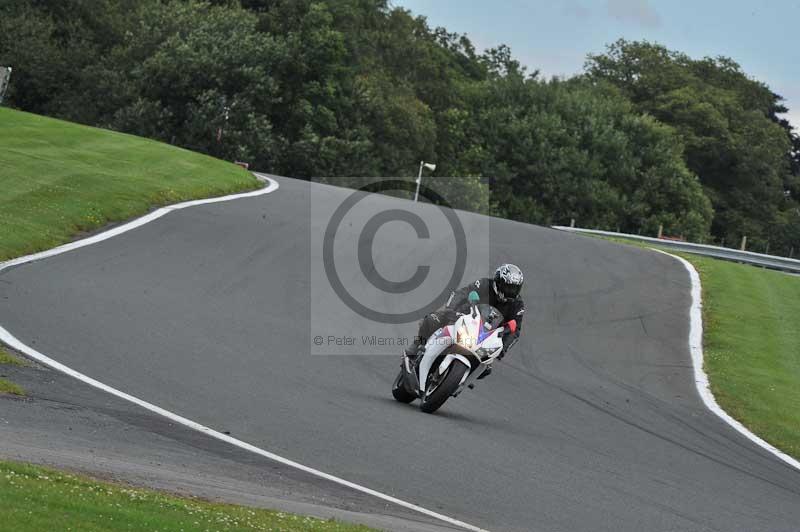 Motorcycle action photographs;Trackday digital images;event digital images;eventdigitalimages;no limits trackday;oulton park;oulton park circuit cheshire;oulton park photographs;peter wileman photography;trackday;trackday photos