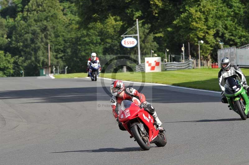 Motorcycle action photographs;Trackday digital images;event digital images;eventdigitalimages;no limits trackday;oulton park;oulton park circuit cheshire;oulton park photographs;peter wileman photography;trackday;trackday photos