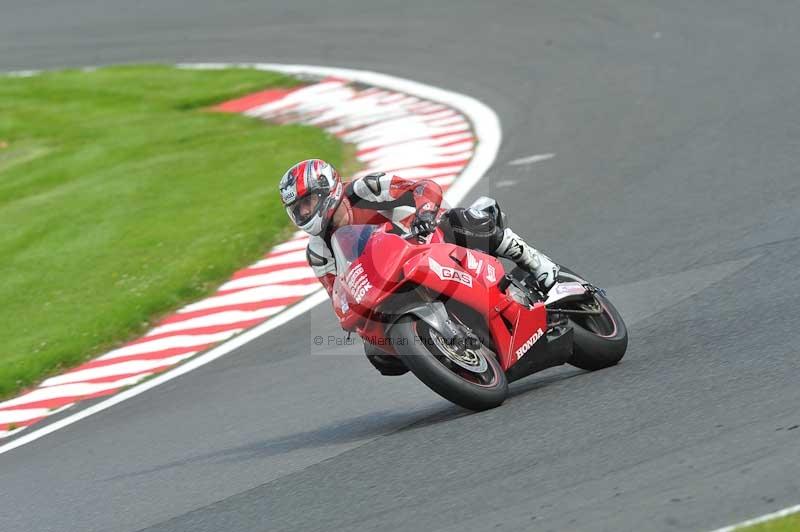 Motorcycle action photographs;Trackday digital images;event digital images;eventdigitalimages;no limits trackday;oulton park;oulton park circuit cheshire;oulton park photographs;peter wileman photography;trackday;trackday photos