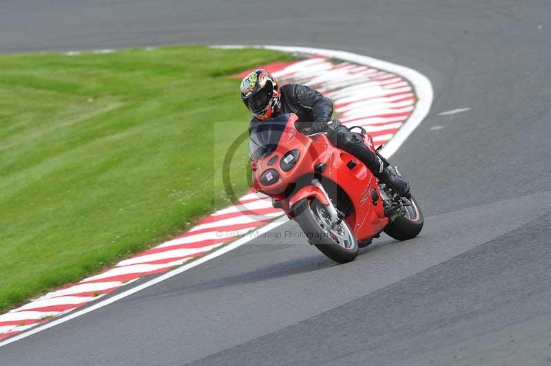 Motorcycle action photographs;Trackday digital images;event digital images;eventdigitalimages;no limits trackday;oulton park;oulton park circuit cheshire;oulton park photographs;peter wileman photography;trackday;trackday photos