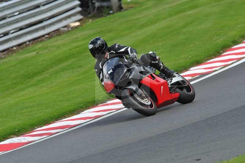 Motorcycle action photographs;Trackday digital images;event digital images;eventdigitalimages;no limits trackday;oulton park;oulton park circuit cheshire;oulton park photographs;peter wileman photography;trackday;trackday photos