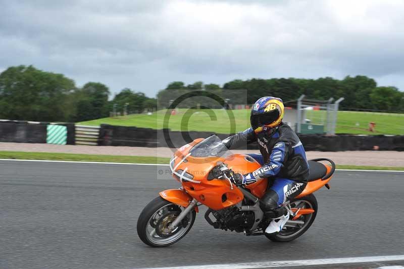 Motorcycle action photographs;Trackday digital images;event digital images;eventdigitalimages;no limits trackday;oulton park;oulton park circuit cheshire;oulton park photographs;peter wileman photography;trackday;trackday photos