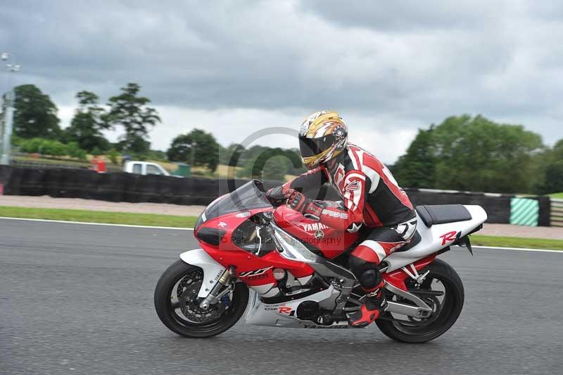 Motorcycle action photographs;Trackday digital images;event digital images;eventdigitalimages;no limits trackday;oulton park;oulton park circuit cheshire;oulton park photographs;peter wileman photography;trackday;trackday photos