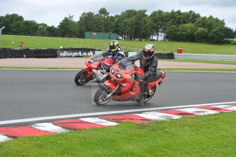 Motorcycle action photographs;Trackday digital images;event digital images;eventdigitalimages;no limits trackday;oulton park;oulton park circuit cheshire;oulton park photographs;peter wileman photography;trackday;trackday photos