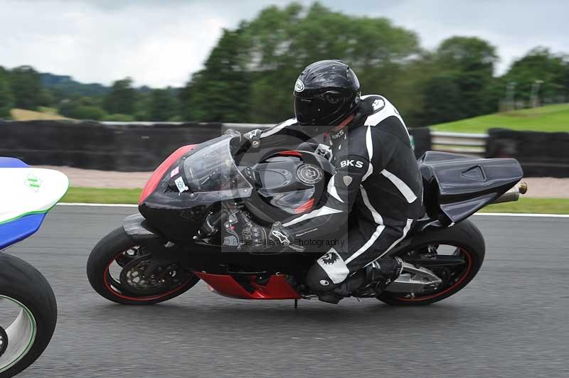 Motorcycle action photographs;Trackday digital images;event digital images;eventdigitalimages;no limits trackday;oulton park;oulton park circuit cheshire;oulton park photographs;peter wileman photography;trackday;trackday photos