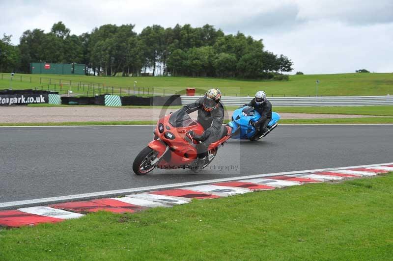 Motorcycle action photographs;Trackday digital images;event digital images;eventdigitalimages;no limits trackday;oulton park;oulton park circuit cheshire;oulton park photographs;peter wileman photography;trackday;trackday photos