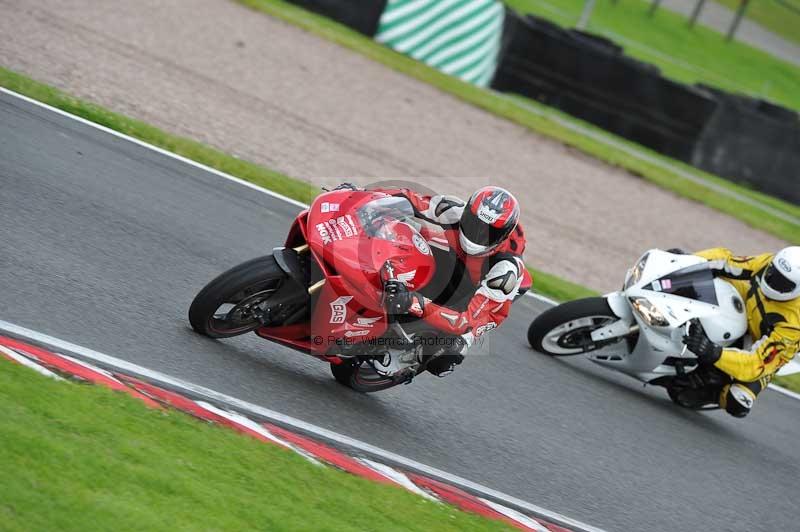 Motorcycle action photographs;Trackday digital images;event digital images;eventdigitalimages;no limits trackday;oulton park;oulton park circuit cheshire;oulton park photographs;peter wileman photography;trackday;trackday photos