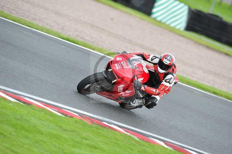 Motorcycle action photographs;Trackday digital images;event digital images;eventdigitalimages;no limits trackday;oulton park;oulton park circuit cheshire;oulton park photographs;peter wileman photography;trackday;trackday photos