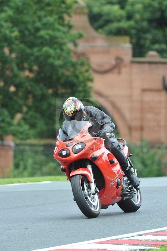 Motorcycle action photographs;Trackday digital images;event digital images;eventdigitalimages;no limits trackday;oulton park;oulton park circuit cheshire;oulton park photographs;peter wileman photography;trackday;trackday photos