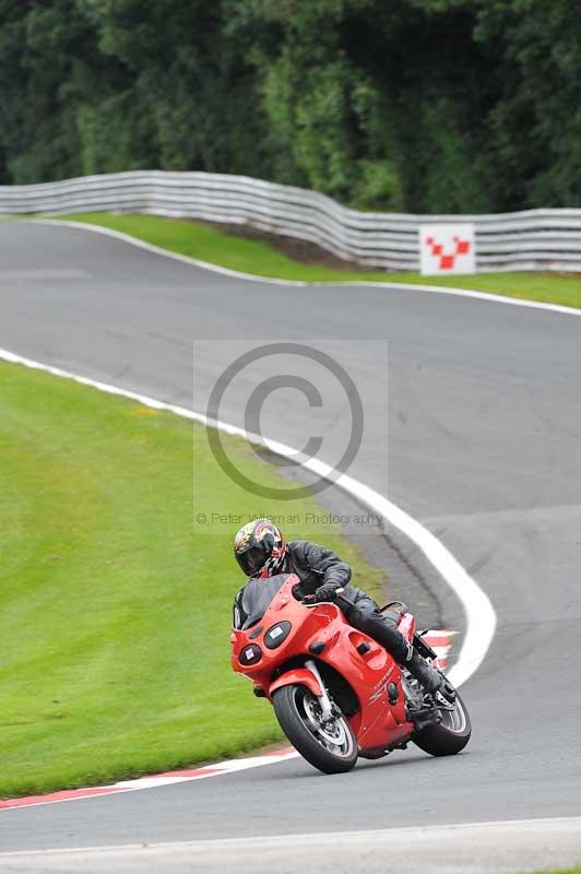 Motorcycle action photographs;Trackday digital images;event digital images;eventdigitalimages;no limits trackday;oulton park;oulton park circuit cheshire;oulton park photographs;peter wileman photography;trackday;trackday photos