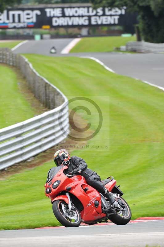 Motorcycle action photographs;Trackday digital images;event digital images;eventdigitalimages;no limits trackday;oulton park;oulton park circuit cheshire;oulton park photographs;peter wileman photography;trackday;trackday photos