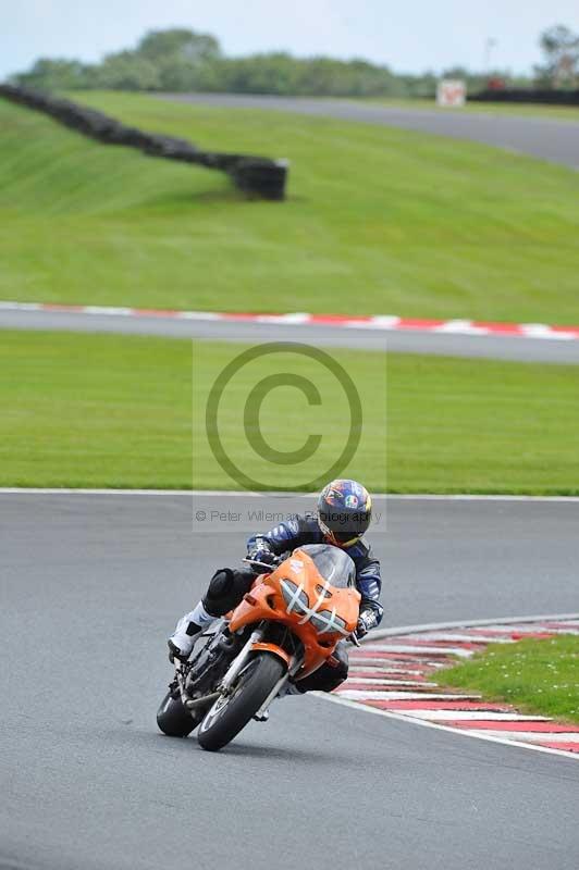 Motorcycle action photographs;Trackday digital images;event digital images;eventdigitalimages;no limits trackday;oulton park;oulton park circuit cheshire;oulton park photographs;peter wileman photography;trackday;trackday photos