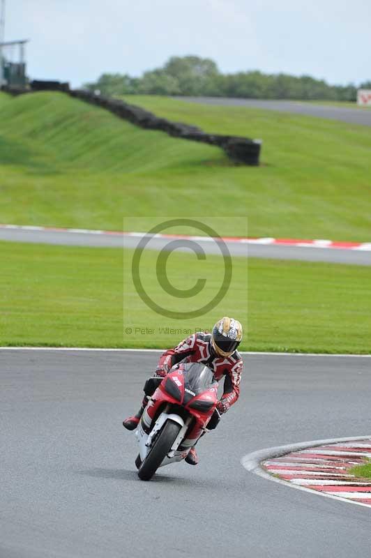 Motorcycle action photographs;Trackday digital images;event digital images;eventdigitalimages;no limits trackday;oulton park;oulton park circuit cheshire;oulton park photographs;peter wileman photography;trackday;trackday photos