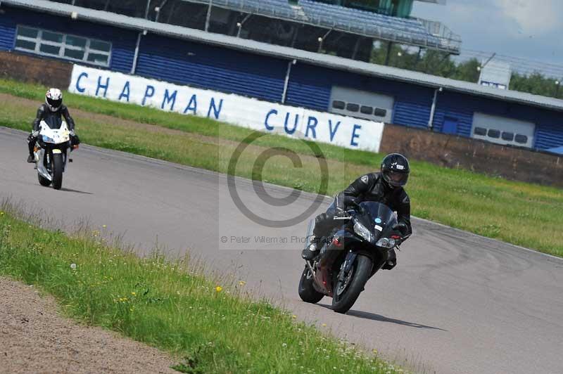 Rockingham no limits trackday;enduro digital images;event digital images;eventdigitalimages;no limits trackdays;peter wileman photography;racing digital images;rockingham raceway northamptonshire;rockingham trackday photographs;trackday digital images;trackday photos