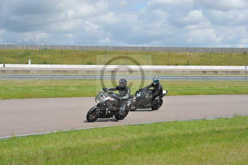 Rockingham no limits trackday;enduro digital images;event digital images;eventdigitalimages;no limits trackdays;peter wileman photography;racing digital images;rockingham raceway northamptonshire;rockingham trackday photographs;trackday digital images;trackday photos