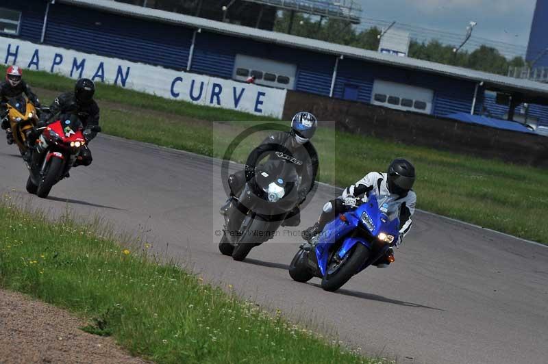 Rockingham no limits trackday;enduro digital images;event digital images;eventdigitalimages;no limits trackdays;peter wileman photography;racing digital images;rockingham raceway northamptonshire;rockingham trackday photographs;trackday digital images;trackday photos