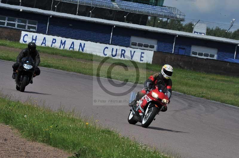 Rockingham no limits trackday;enduro digital images;event digital images;eventdigitalimages;no limits trackdays;peter wileman photography;racing digital images;rockingham raceway northamptonshire;rockingham trackday photographs;trackday digital images;trackday photos