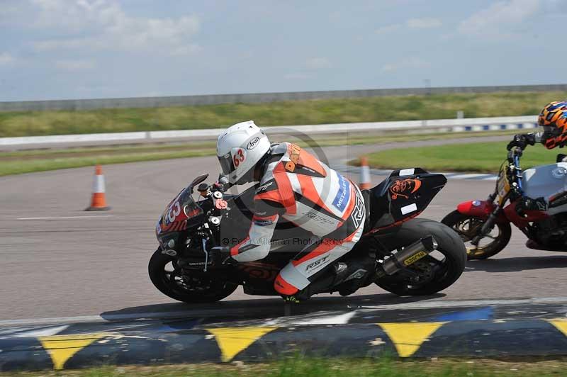 Motorcycle action photographs;Rockingham;Rockingham photographs;Trackday digital images;event digital images;eventdigitalimages;no limits trackday;peter wileman photography;rockingham corby northamptonshire;trackday;trackday photos