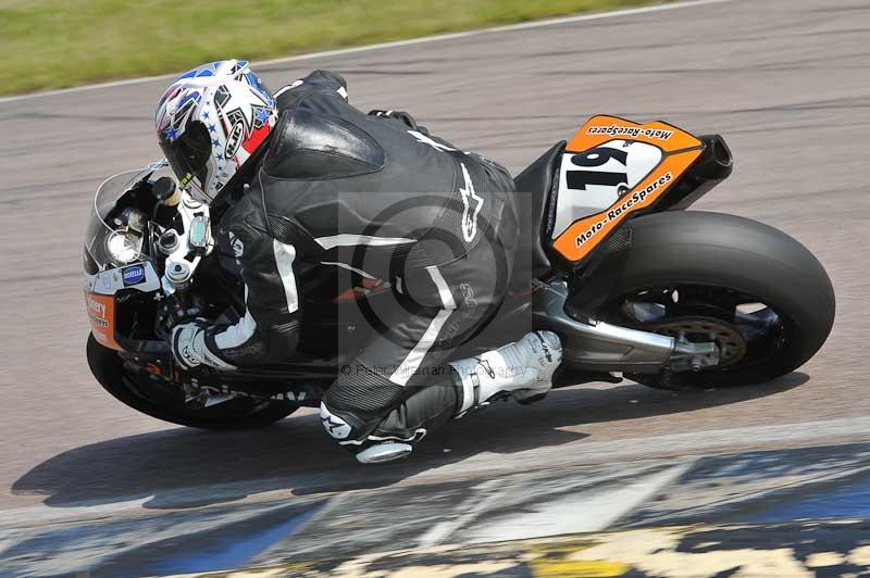 Motorcycle action photographs;Rockingham;Rockingham photographs;Trackday digital images;event digital images;eventdigitalimages;no limits trackday;peter wileman photography;rockingham corby northamptonshire;trackday;trackday photos