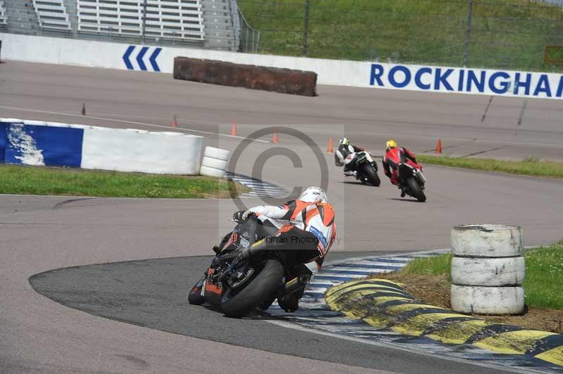 Motorcycle action photographs;Rockingham;Rockingham photographs;Trackday digital images;event digital images;eventdigitalimages;no limits trackday;peter wileman photography;rockingham corby northamptonshire;trackday;trackday photos