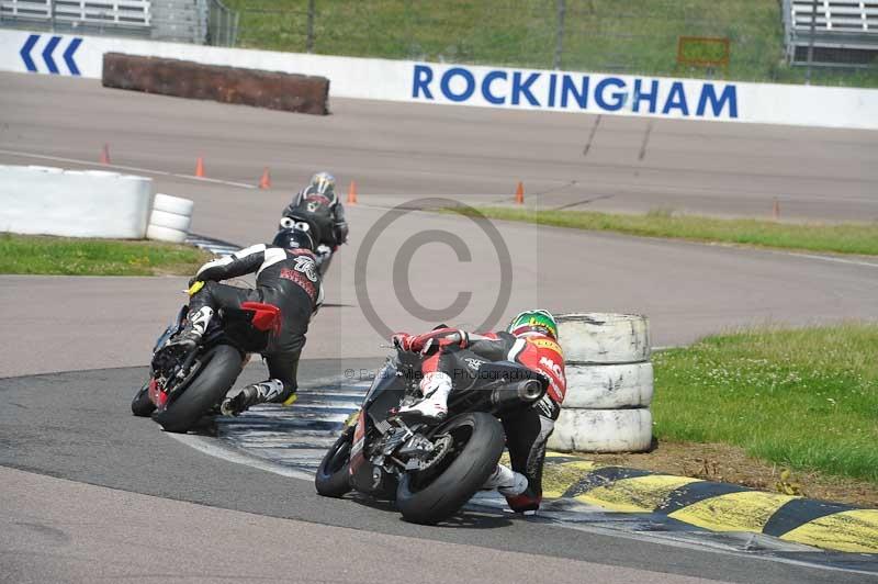 Motorcycle action photographs;Rockingham;Rockingham photographs;Trackday digital images;event digital images;eventdigitalimages;no limits trackday;peter wileman photography;rockingham corby northamptonshire;trackday;trackday photos