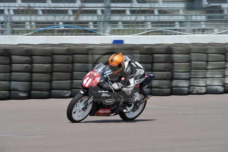 Motorcycle action photographs;Rockingham;Rockingham photographs;Trackday digital images;event digital images;eventdigitalimages;no limits trackday;peter wileman photography;rockingham corby northamptonshire;trackday;trackday photos