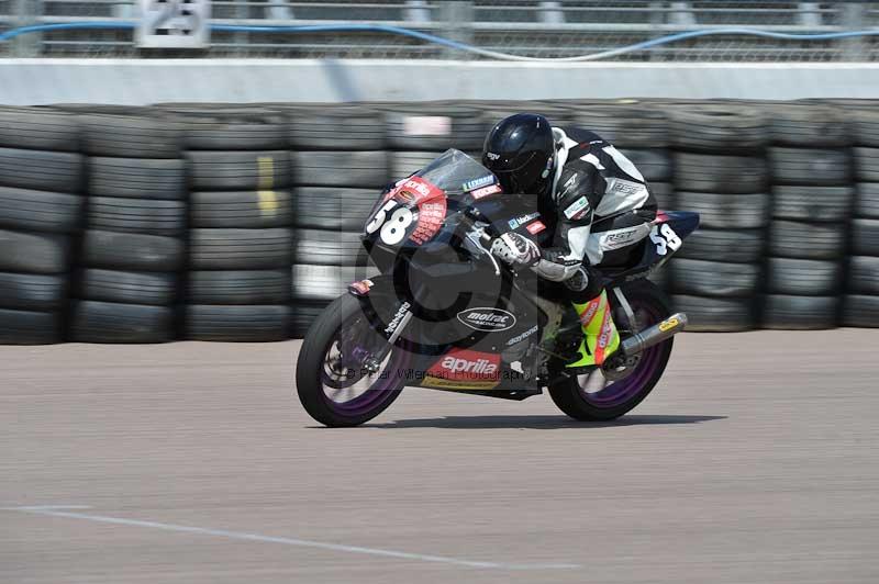 Motorcycle action photographs;Rockingham;Rockingham photographs;Trackday digital images;event digital images;eventdigitalimages;no limits trackday;peter wileman photography;rockingham corby northamptonshire;trackday;trackday photos