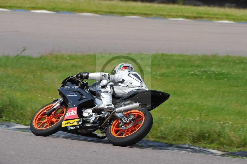 Motorcycle action photographs;Rockingham;Rockingham photographs;Trackday digital images;event digital images;eventdigitalimages;no limits trackday;peter wileman photography;rockingham corby northamptonshire;trackday;trackday photos