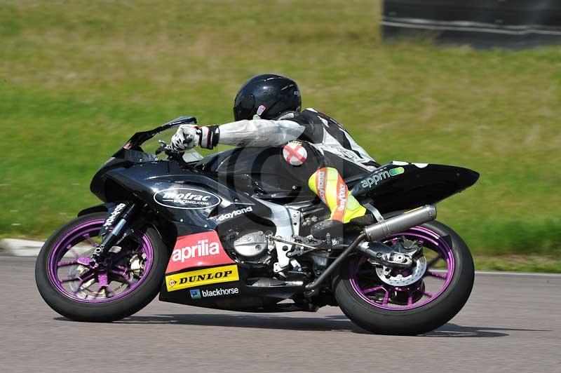 Motorcycle action photographs;Rockingham;Rockingham photographs;Trackday digital images;event digital images;eventdigitalimages;no limits trackday;peter wileman photography;rockingham corby northamptonshire;trackday;trackday photos