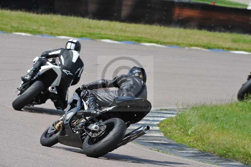 Motorcycle action photographs;Rockingham;Rockingham photographs;Trackday digital images;event digital images;eventdigitalimages;no limits trackday;peter wileman photography;rockingham corby northamptonshire;trackday;trackday photos