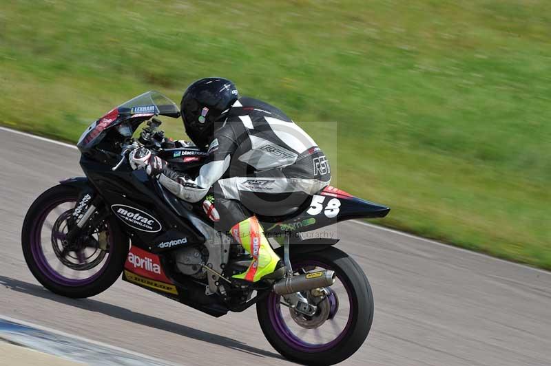 Motorcycle action photographs;Rockingham;Rockingham photographs;Trackday digital images;event digital images;eventdigitalimages;no limits trackday;peter wileman photography;rockingham corby northamptonshire;trackday;trackday photos