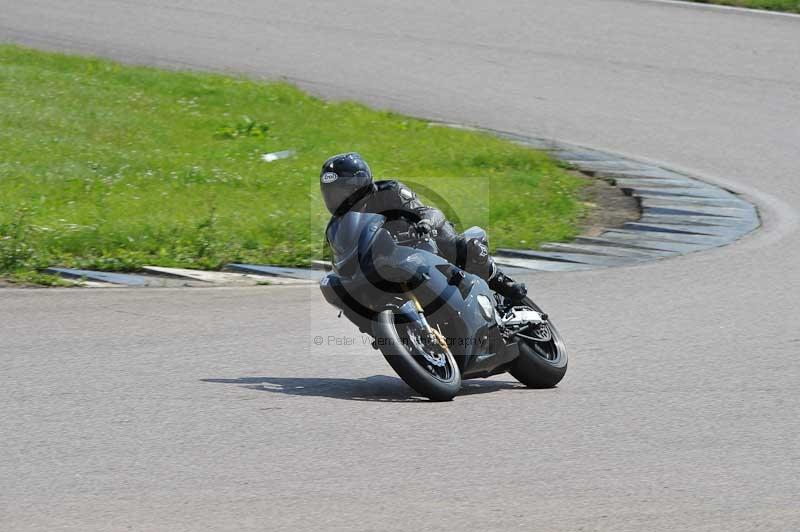 Motorcycle action photographs;Rockingham;Rockingham photographs;Trackday digital images;event digital images;eventdigitalimages;no limits trackday;peter wileman photography;rockingham corby northamptonshire;trackday;trackday photos