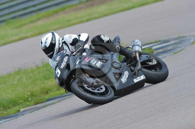 Motorcycle action photographs;Rockingham;Rockingham photographs;Trackday digital images;event digital images;eventdigitalimages;no limits trackday;peter wileman photography;rockingham corby northamptonshire;trackday;trackday photos