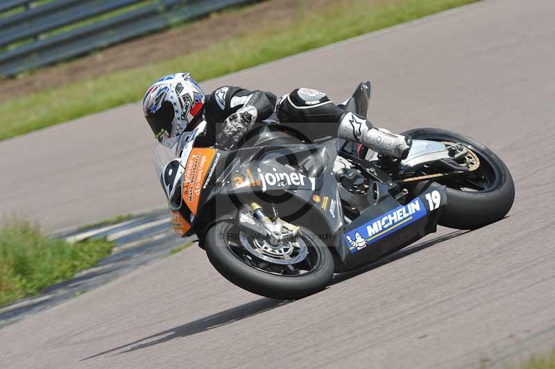 Motorcycle action photographs;Rockingham;Rockingham photographs;Trackday digital images;event digital images;eventdigitalimages;no limits trackday;peter wileman photography;rockingham corby northamptonshire;trackday;trackday photos