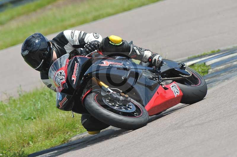 Motorcycle action photographs;Rockingham;Rockingham photographs;Trackday digital images;event digital images;eventdigitalimages;no limits trackday;peter wileman photography;rockingham corby northamptonshire;trackday;trackday photos