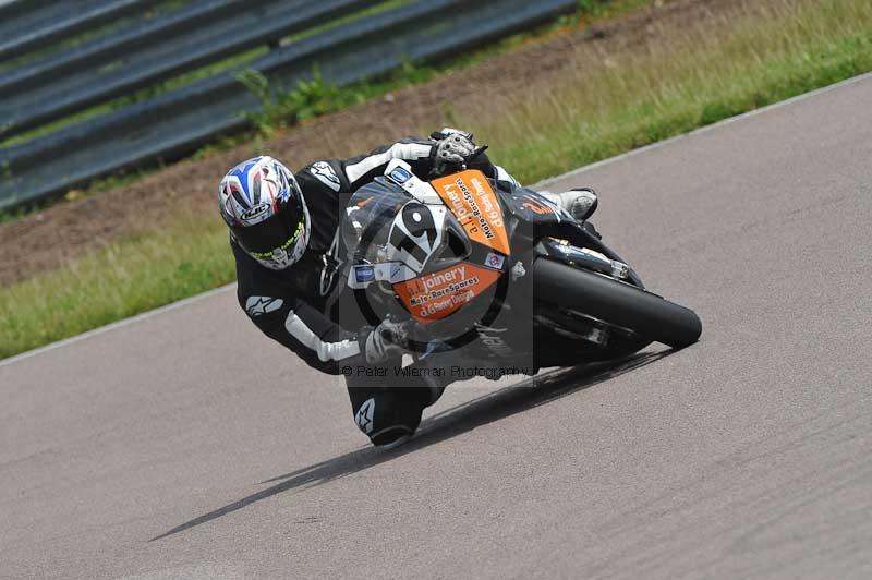 Motorcycle action photographs;Rockingham;Rockingham photographs;Trackday digital images;event digital images;eventdigitalimages;no limits trackday;peter wileman photography;rockingham corby northamptonshire;trackday;trackday photos