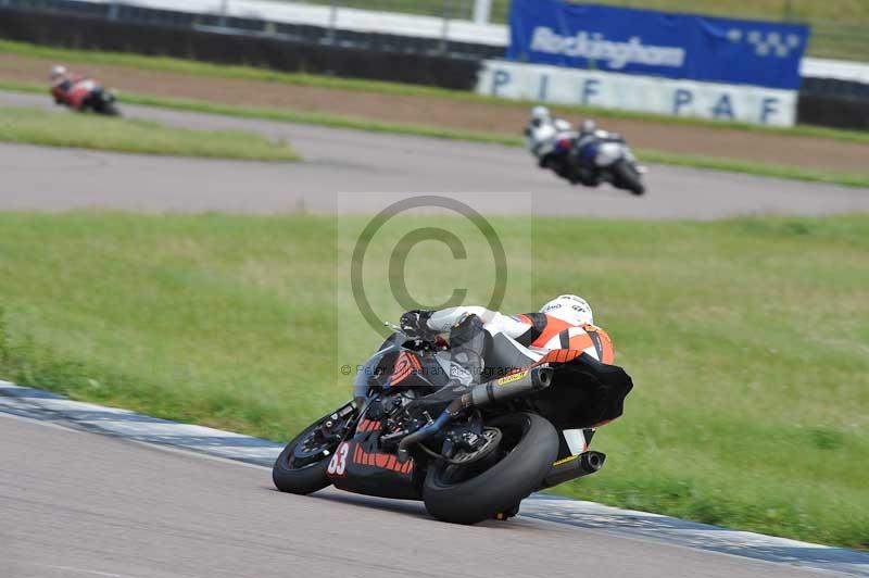 Motorcycle action photographs;Rockingham;Rockingham photographs;Trackday digital images;event digital images;eventdigitalimages;no limits trackday;peter wileman photography;rockingham corby northamptonshire;trackday;trackday photos