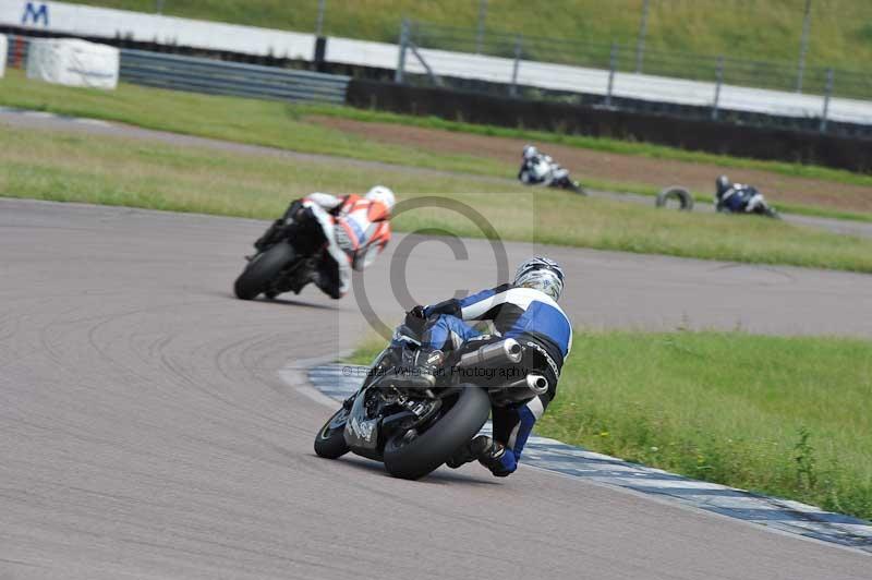 Motorcycle action photographs;Rockingham;Rockingham photographs;Trackday digital images;event digital images;eventdigitalimages;no limits trackday;peter wileman photography;rockingham corby northamptonshire;trackday;trackday photos