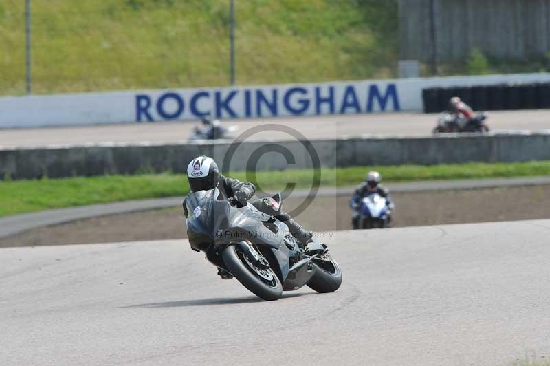 Motorcycle action photographs;Rockingham;Rockingham photographs;Trackday digital images;event digital images;eventdigitalimages;no limits trackday;peter wileman photography;rockingham corby northamptonshire;trackday;trackday photos