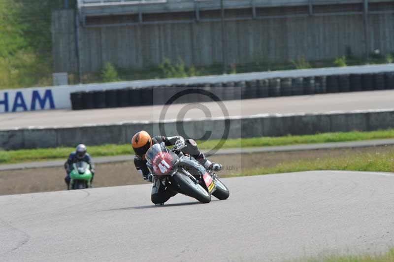 Motorcycle action photographs;Rockingham;Rockingham photographs;Trackday digital images;event digital images;eventdigitalimages;no limits trackday;peter wileman photography;rockingham corby northamptonshire;trackday;trackday photos