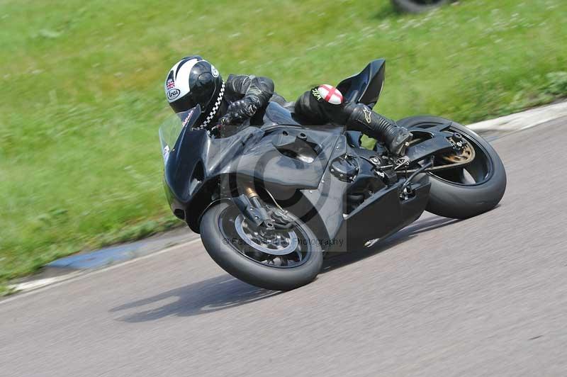 Motorcycle action photographs;Rockingham;Rockingham photographs;Trackday digital images;event digital images;eventdigitalimages;no limits trackday;peter wileman photography;rockingham corby northamptonshire;trackday;trackday photos