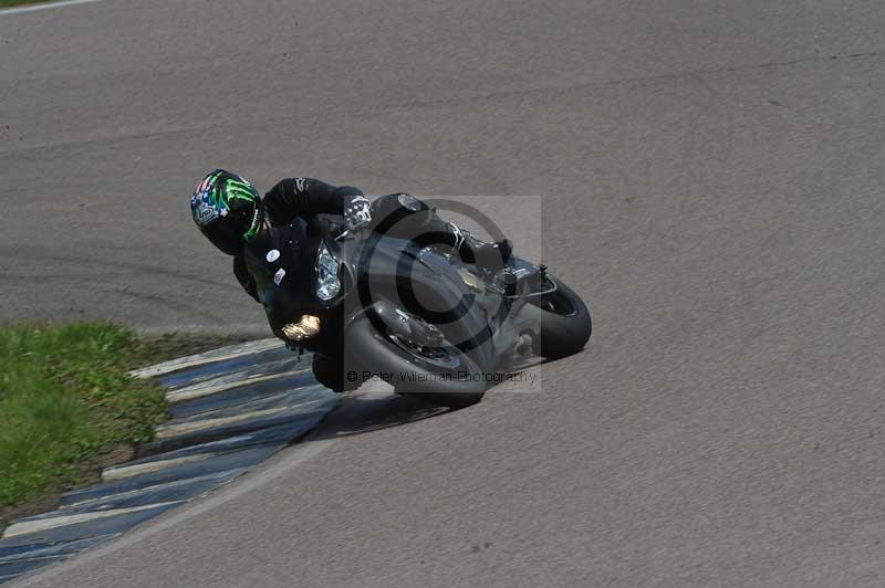 Motorcycle action photographs;Rockingham;Rockingham photographs;Trackday digital images;event digital images;eventdigitalimages;no limits trackday;peter wileman photography;rockingham corby northamptonshire;trackday;trackday photos