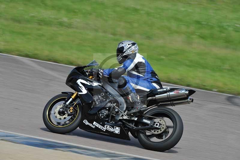 Motorcycle action photographs;Rockingham;Rockingham photographs;Trackday digital images;event digital images;eventdigitalimages;no limits trackday;peter wileman photography;rockingham corby northamptonshire;trackday;trackday photos